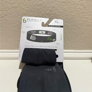 Unisex FlipBelt Classic Edition Running Belt - Black